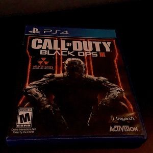 This is black ops 3 ps4 game blizerd gaming. Mint condition.